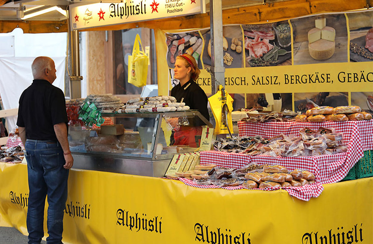 alphuesli kordelrucksack stand
