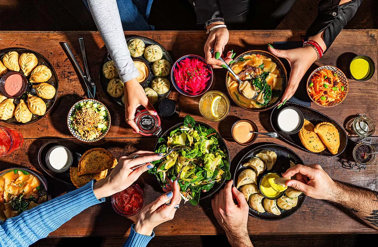 Blog Tenz Momo Merchandise Gastro Textilien Mit Branding Tisch Mit Momos