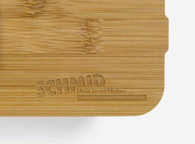 Lunchbox Schmid Gruppe Mihara Bambus Deckel Logo Lasergravur Detail