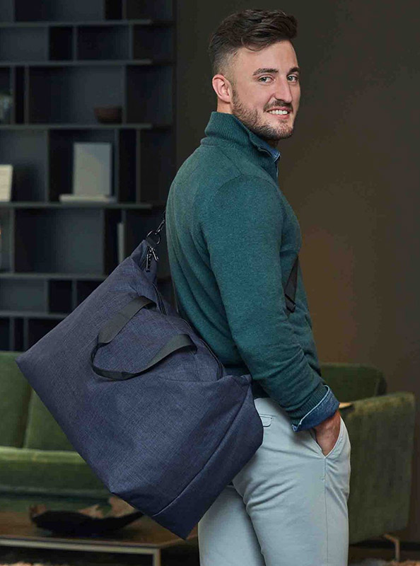 Reisetasche Eu Easy Mit Logo Bedrucken Recycled Polyester Leicht Werbegeschenk Blau Meliert