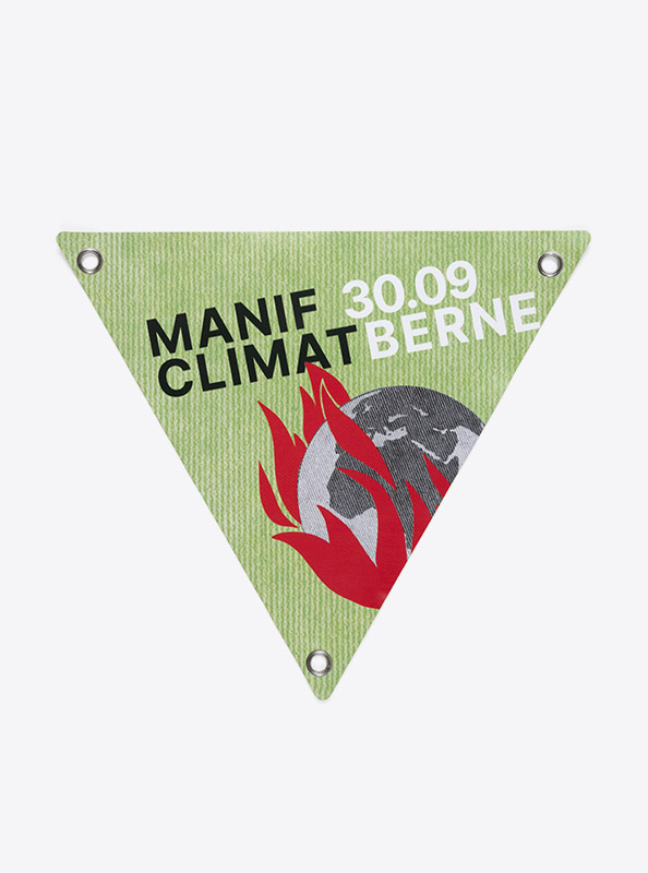 Velo Dreieck Eu Alliance Climatique Suisse Manif Climat Berne Mit Logo Werbung Bedrucken Vinyl Digitaldruck Vollfarbig Mit Oesen